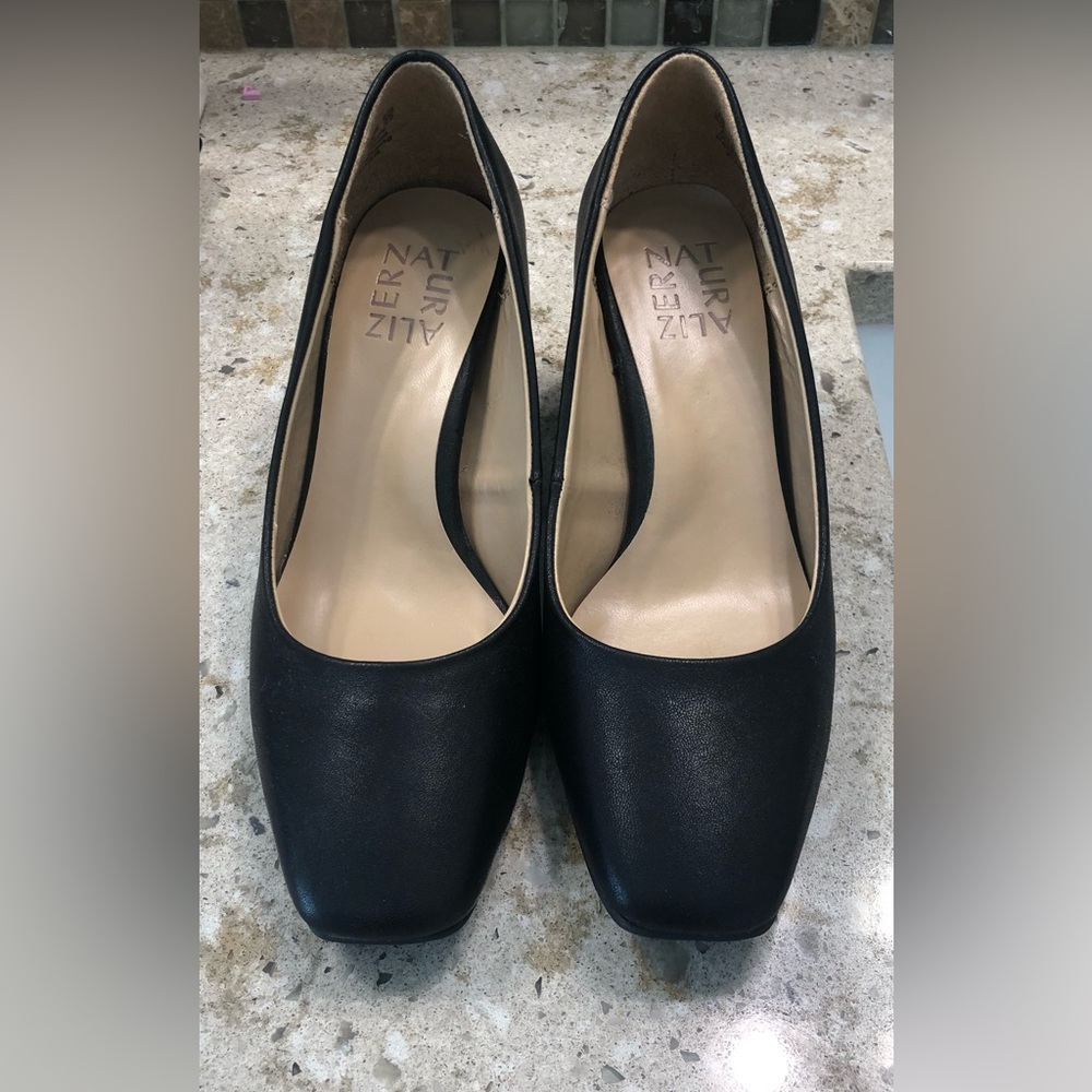 Naturalizer Black Leather Square Toe Heels